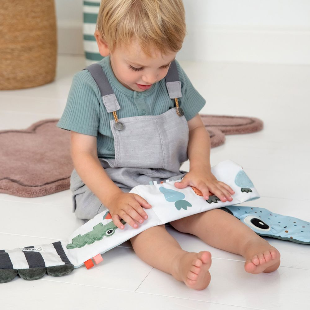 Jucarie senzoriala carticica de plus Fold-Out Done by Deer Croco Green [6]