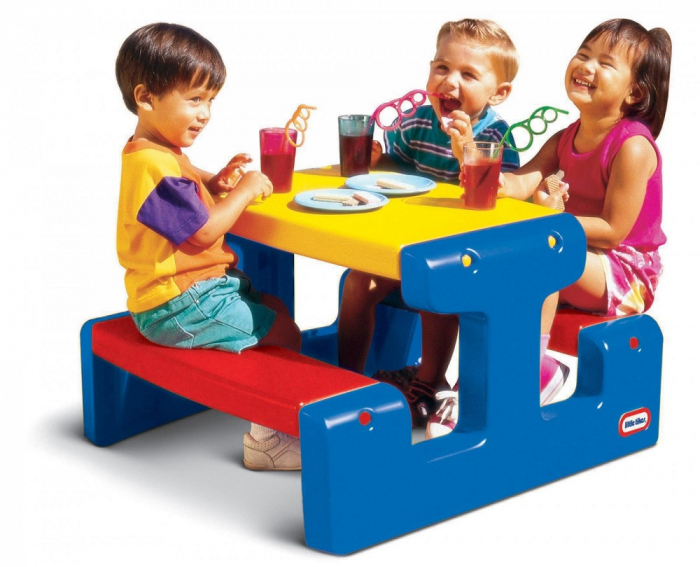 Masuta Little Tikes pentru picnic - albastra