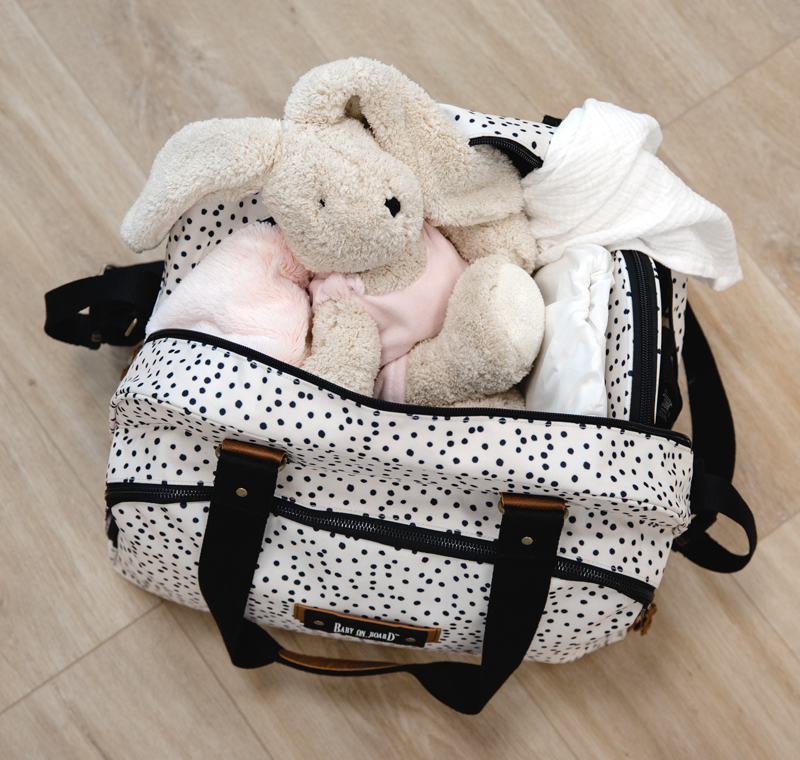 Geanta infasat bebelusi Baby On Board Urban Dots [5]