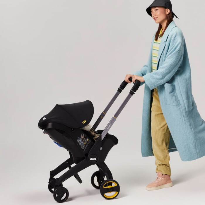 Scoica auto Doona i i-Size Nitro Black 2 in 1 [7]