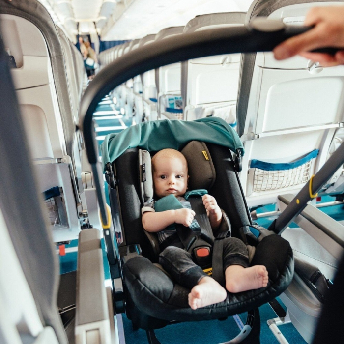 Scoica auto Doona Nitro Black 2 in 1 [13]