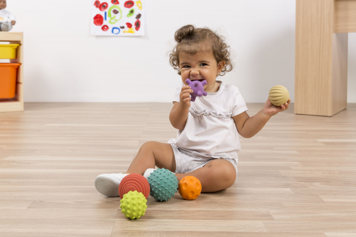 Set 6 mingi senzoriale din cauciuc natural ECO pentru bebelusi [3]