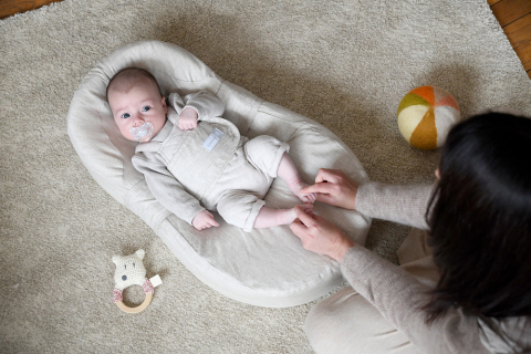 Baby nest ergonomic Red Castle Cocoonababy 10° LInen Natural [3]