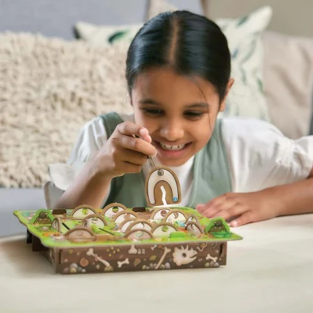 Joc educativ Orchard Toys Dinosaur Dig [6]