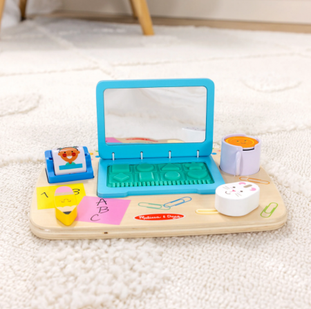Laptop din lemn de jucarie pentru toddleri [2]