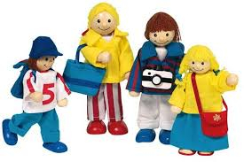 BlackFriday - Papusi din lemn Familia in vacanta