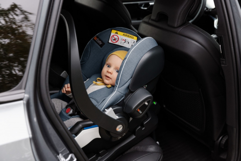 Scoica auto BeSafe iZi Go Modular X2 i-Size Peak Mesh [3]