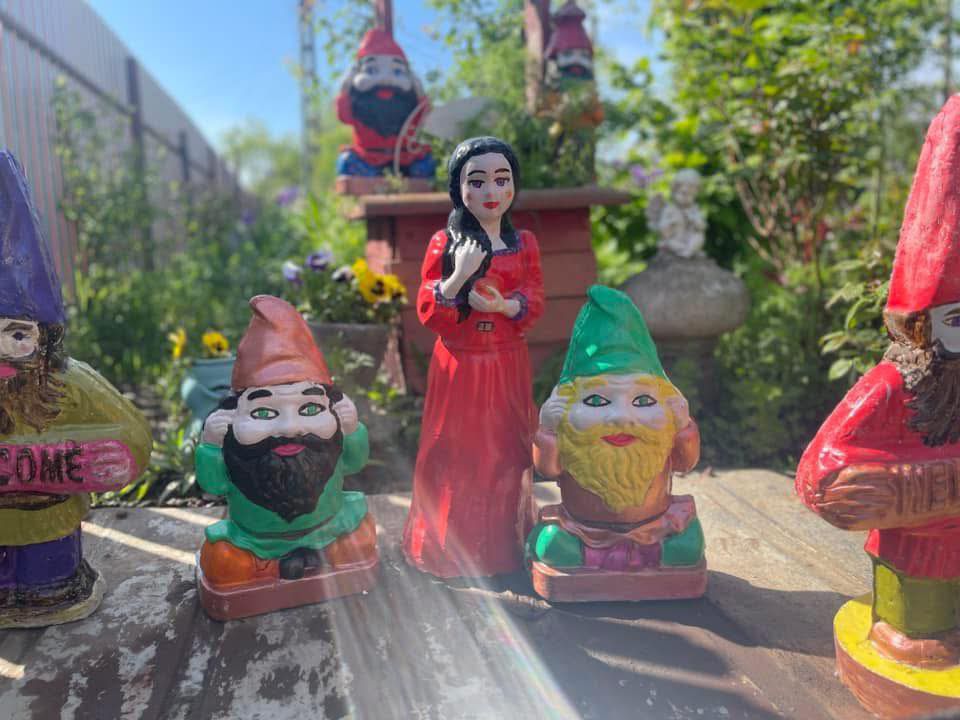 Cum transformi grădina primăvara cu matrițe pentru decorațiuni de grădină