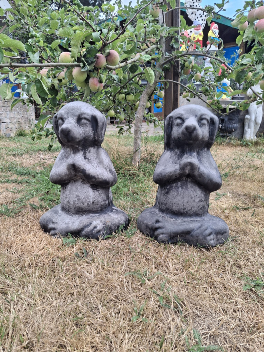 Meditating dog mold 39 cm H [2]