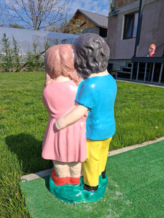 Matrita fata si baiat cu cosulet 66 cm H [5]