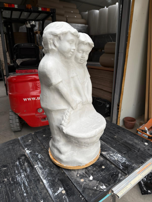 Girl and boy with basket mold 66 cm H [2]