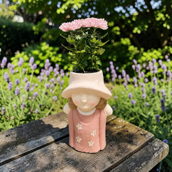 Matrita ghiveci fetita cu palarie  40 cm H [2]