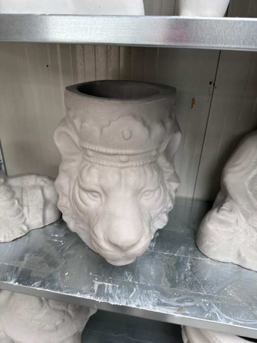 Matrita ghiveci cap de leu 38 cm H [2]