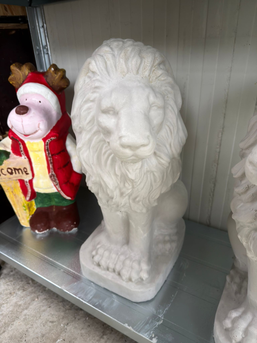 Imposing lion mold right 54 cm H [3]