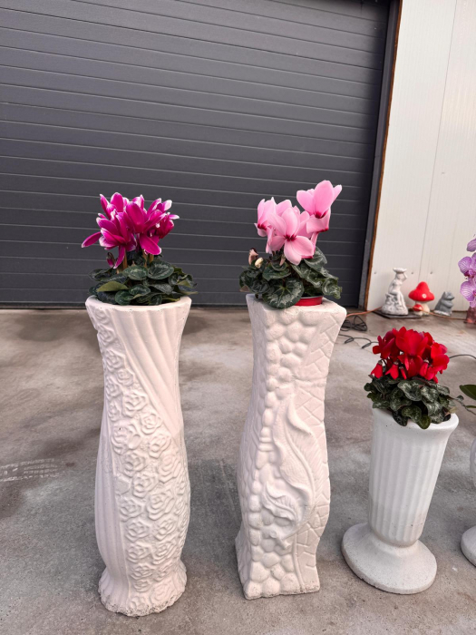 Matrita Vaza cu Trandafiri 59 cm H [2]