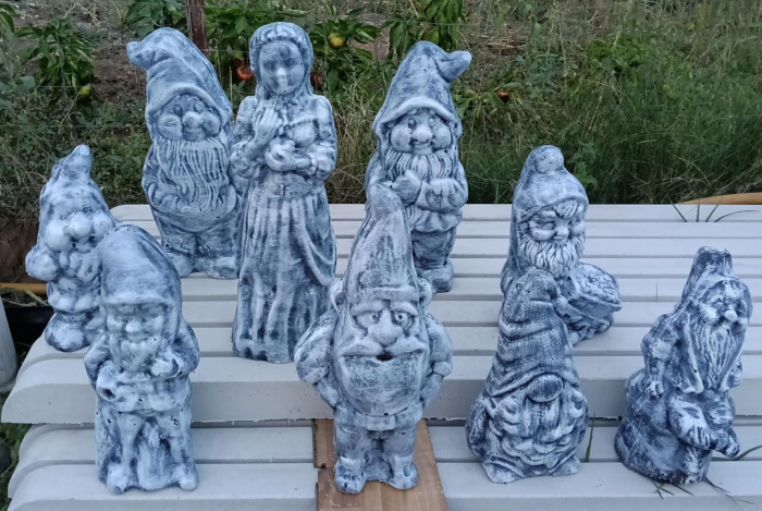 Snow White and the 7 Dwarfs Mold Set [2]