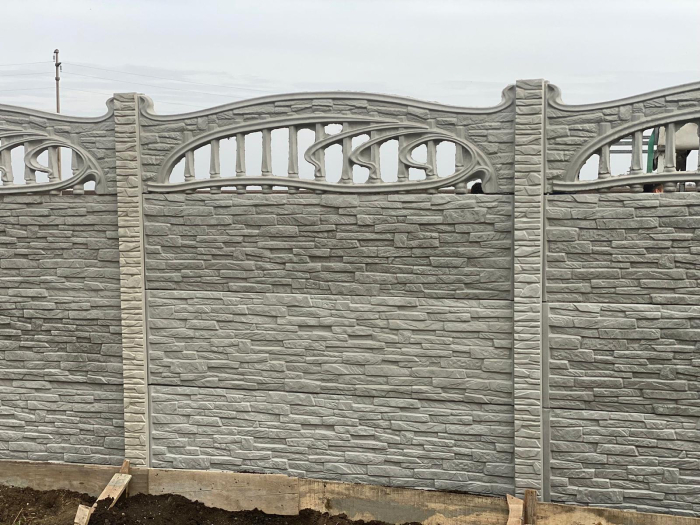 Set matrite gard panou complet cu 4 matrite de gard si 2 stalpi [2]