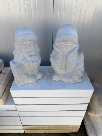 Matrita Fetita cu Cadouri 37 cm H - set 2 bucati fata si spate [6]