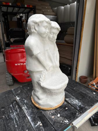 Girl and boy with basket mold 66 cm H [1]