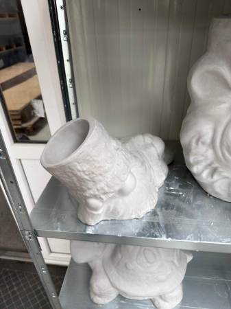 Matrita  gnom ghiveci 22 cm H [1]