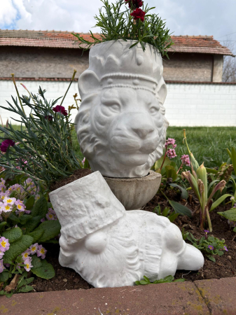 Flower pot mold gnom 22 cm H [1]