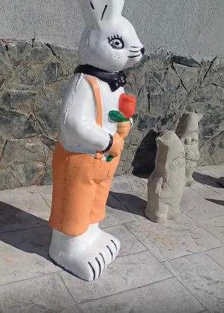 Matrita iepuras gigant 1.17 m H [7]