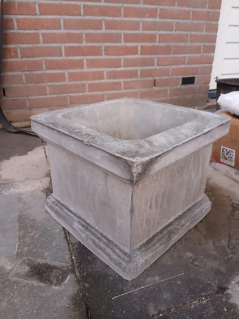 Concrete planter mold CUBO  35.5x35.5x27 cm [1]