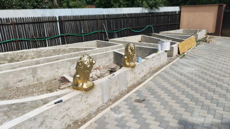 Imposing lion mold left 54 cm H [5]